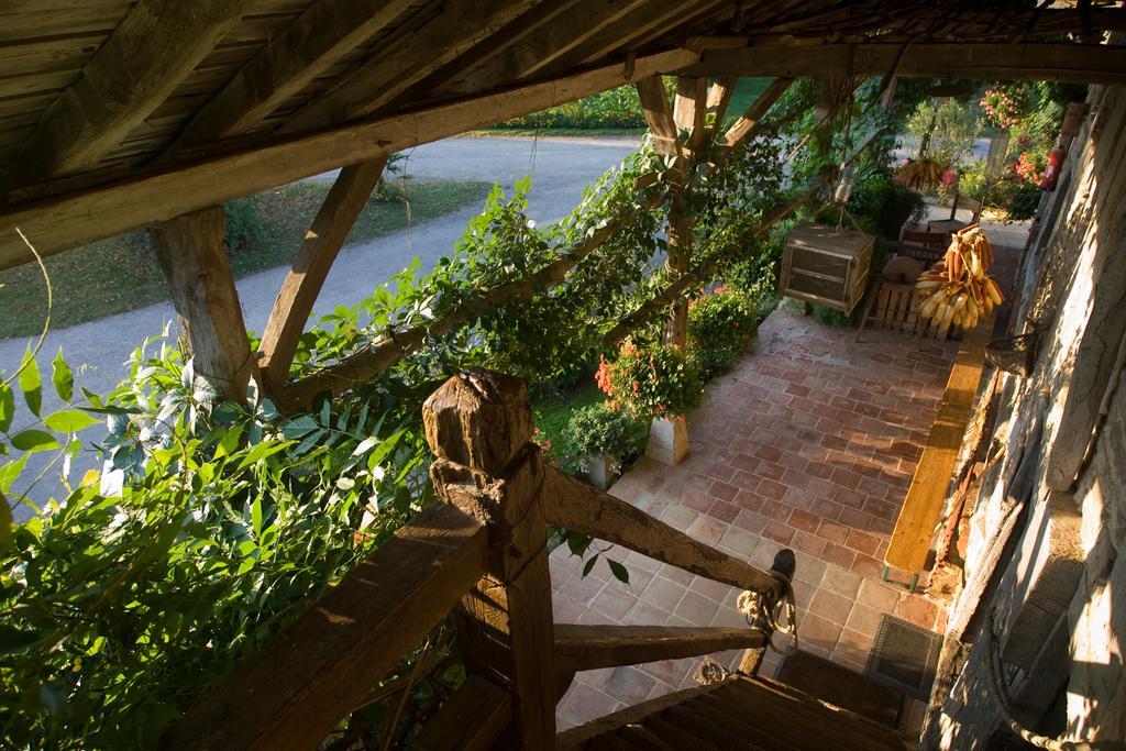Ferme De Montalibord Vila Vescours Exterior foto