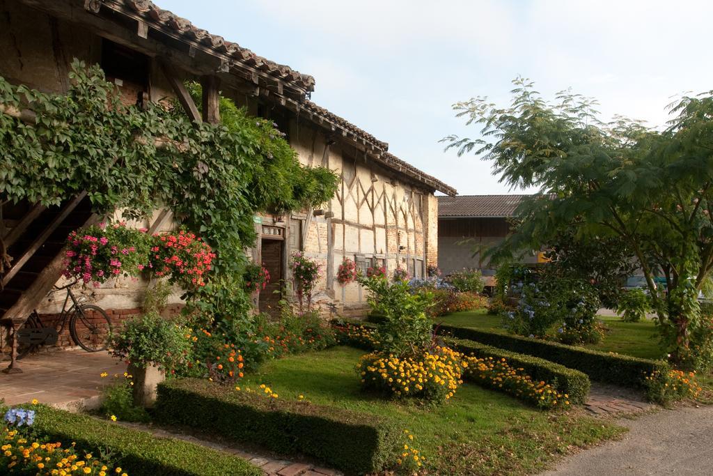 Ferme De Montalibord Vila Vescours Exterior foto
